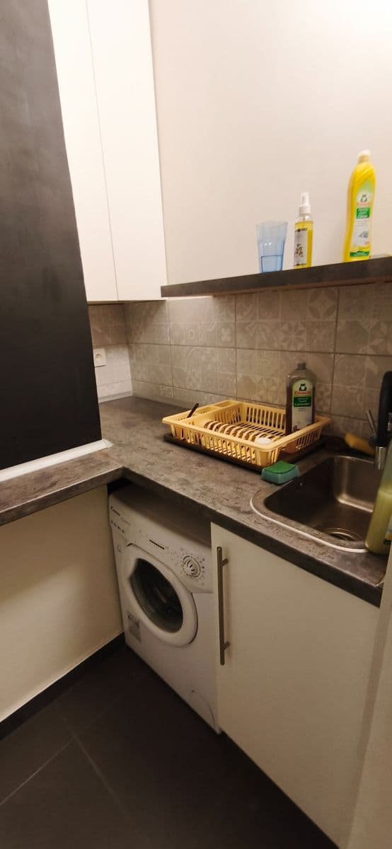 Prenájom bytu 1-izbový 21 m², Konšelská, Praha, Praha Prenájom bytu 1-izbový 21 m², Konšelská, Praha, Praha