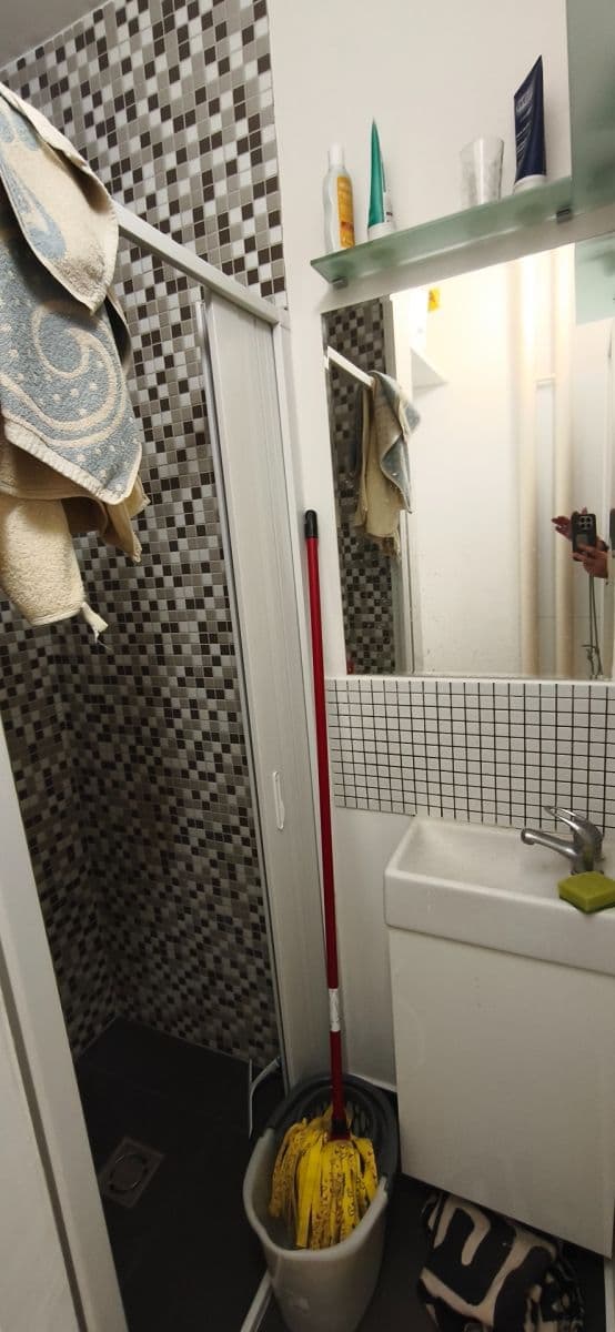 Prenájom bytu 1-izbový 21 m², Konšelská, Praha, Praha Prenájom bytu 1-izbový 21 m², Konšelská, Praha, Praha