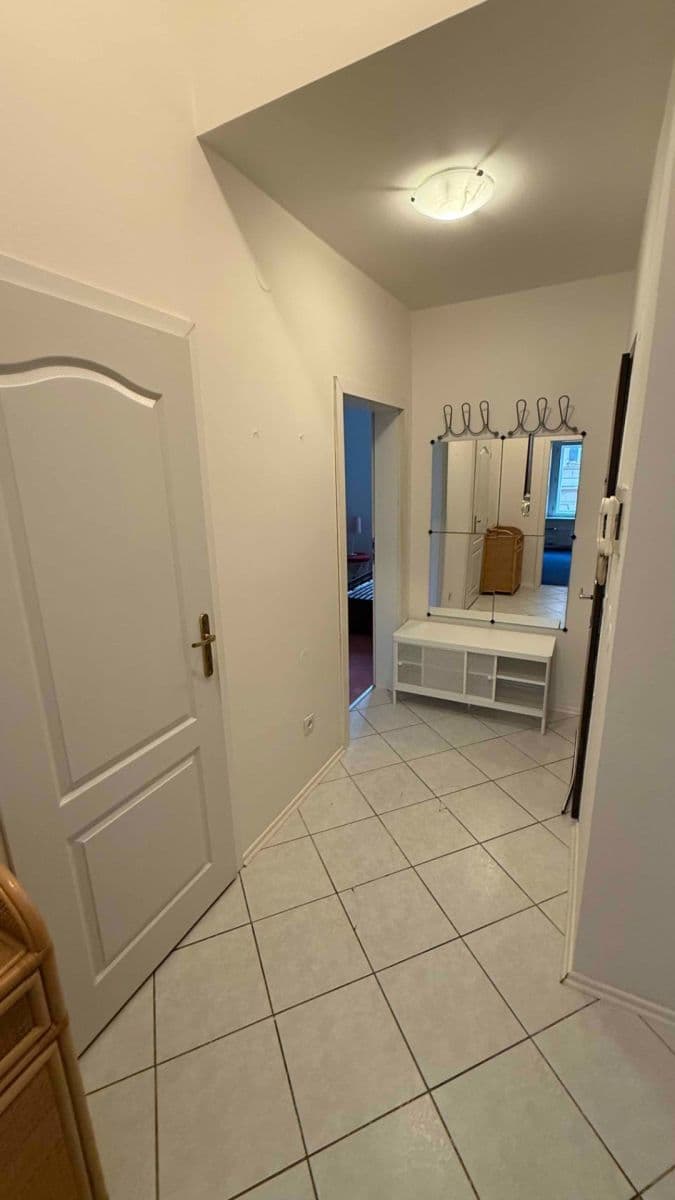 Prenájom bytu 3-izbový 54 m², Blahníkova, Praha, Praha Prenájom bytu 3-izbový 54 m², Blahníkova, Praha, Praha