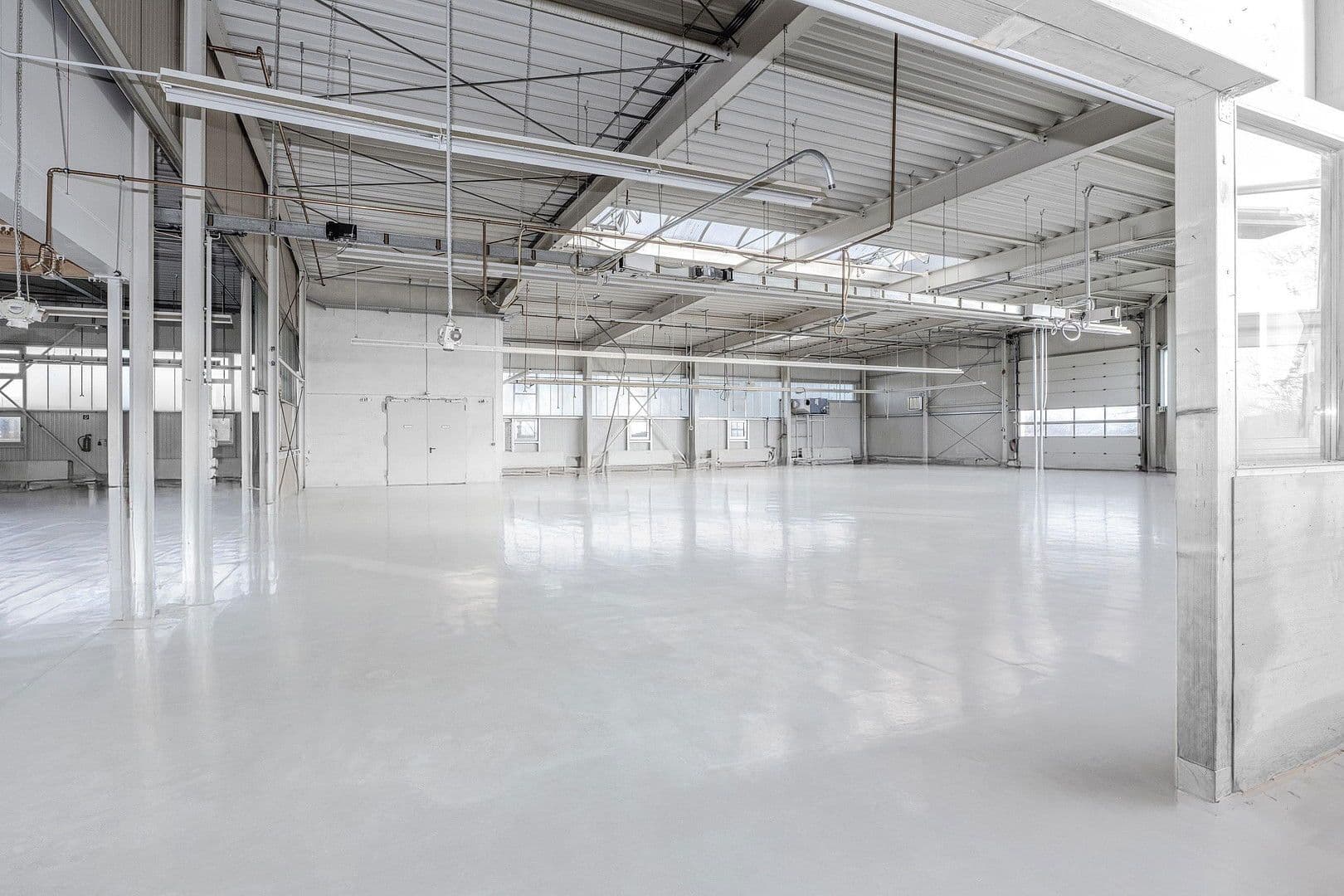 Prenájom nebytového priestoru 2.145 m², Daimlerstraße 12, Dauchingen, Bádensko-Wurttembersko Prenájom nebytového priestoru 2.145 m², Daimlerstraße 12, Dauchingen, Bádensko-Wurttembersko