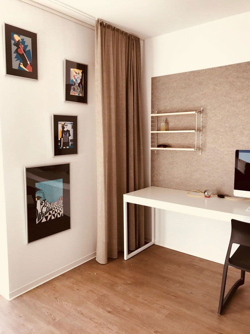 Prenájom bytu 1-izbový 21 m², Berlin, Berlín Prenájom bytu 1-izbový 21 m², Berlin, Berlín