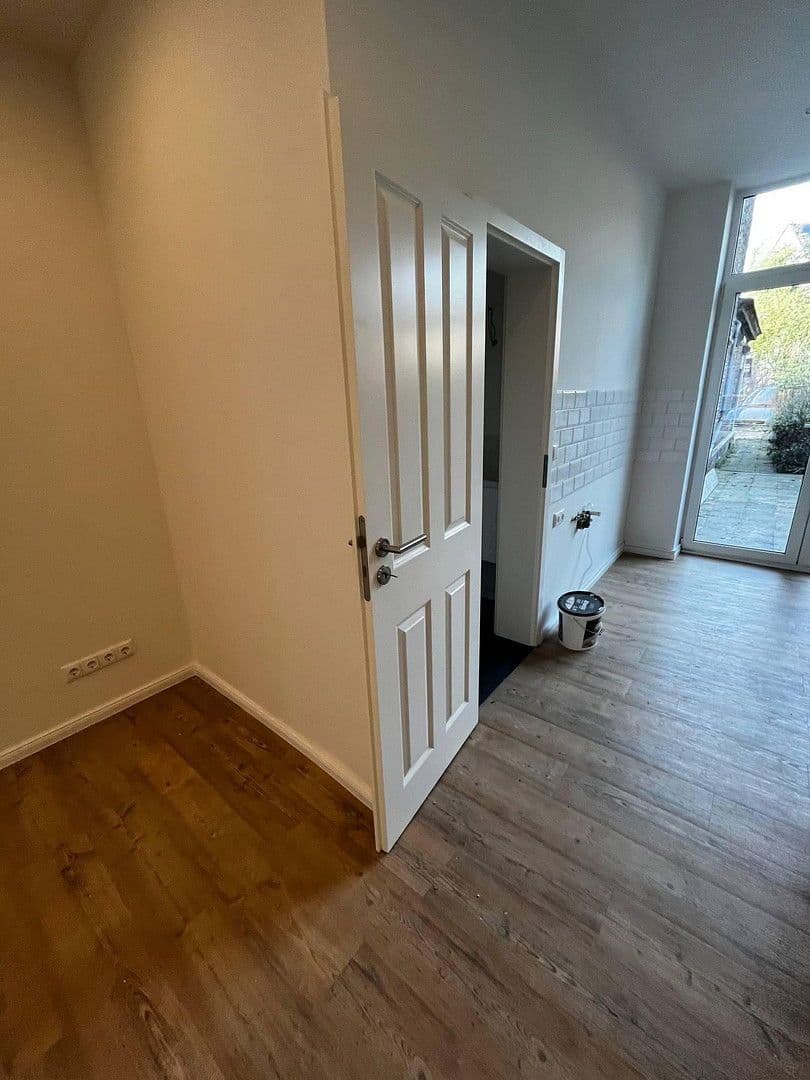 Prenájom kancelárie 50 m², Adalbartsteinweg 205, Aachen, Severné Porýnie - Westfálsko Prenájom kancelárie 50 m², Adalbartsteinweg 205, Aachen, Severné Porýnie - Westfálsko