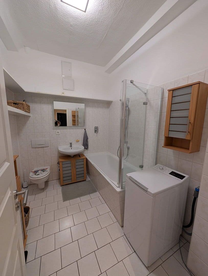 Prenájom bytu 2-izbový 73 m², Erfurt, Durínsko Prenájom bytu 2-izbový 73 m², Erfurt, Durínsko