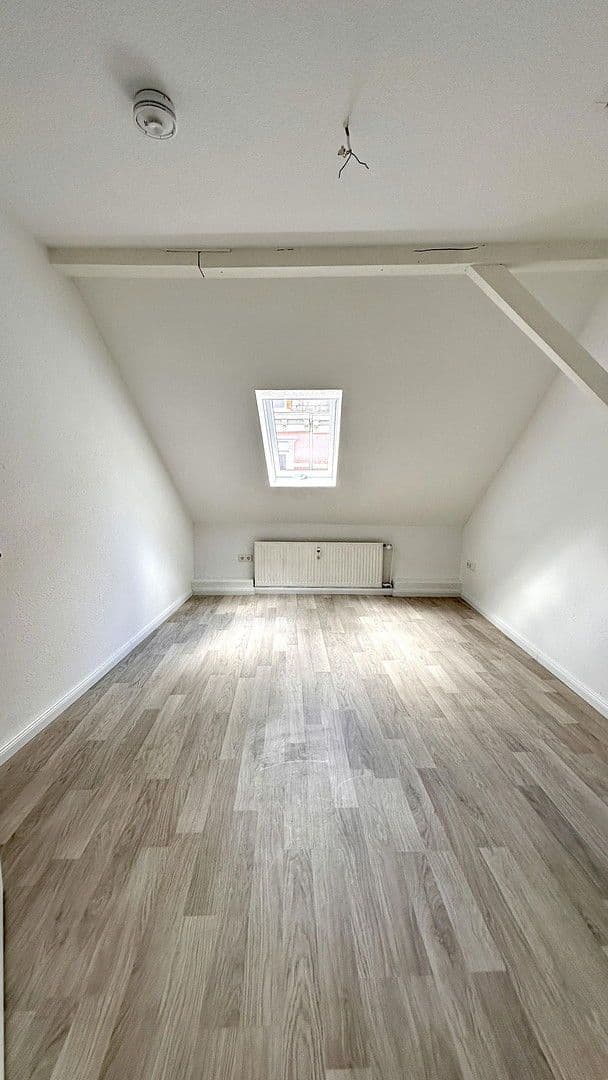 Prenájom bytu 3-izbový 85 m², Reeperbahn 2, Kiel, Šlezvicko-Holštajnsko Prenájom bytu 3-izbový 85 m², Reeperbahn 2, Kiel, Šlezvicko-Holštajnsko