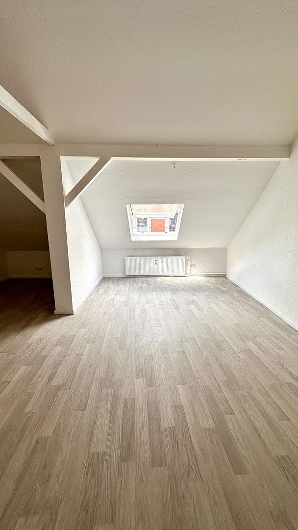 Prenájom bytu 3-izbový 85 m², Reeperbahn 2, Kiel, Šlezvicko-Holštajnsko Prenájom bytu 3-izbový 85 m², Reeperbahn 2, Kiel, Šlezvicko-Holštajnsko
