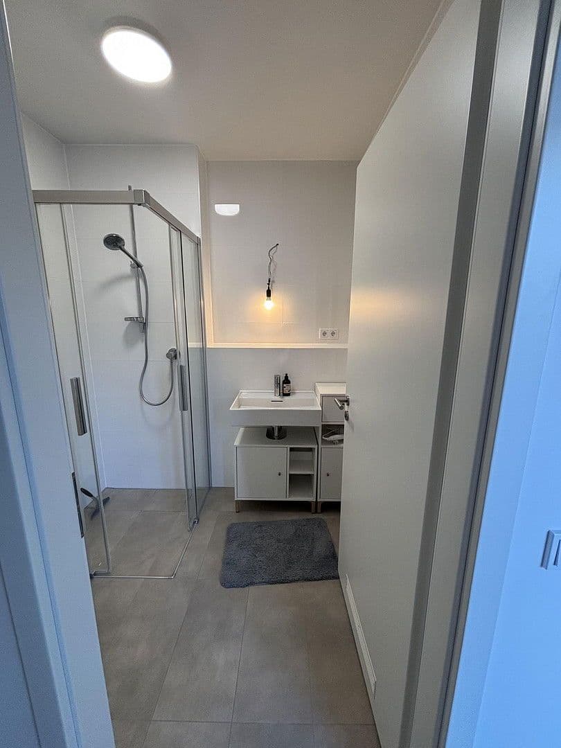 Prenájom bytu 2-izbový 45 m², Hermine-von-Parish-Str. 41, München, Bavorsko Prenájom bytu 2-izbový 45 m², Hermine-von-Parish-Str. 41, München, Bavorsko