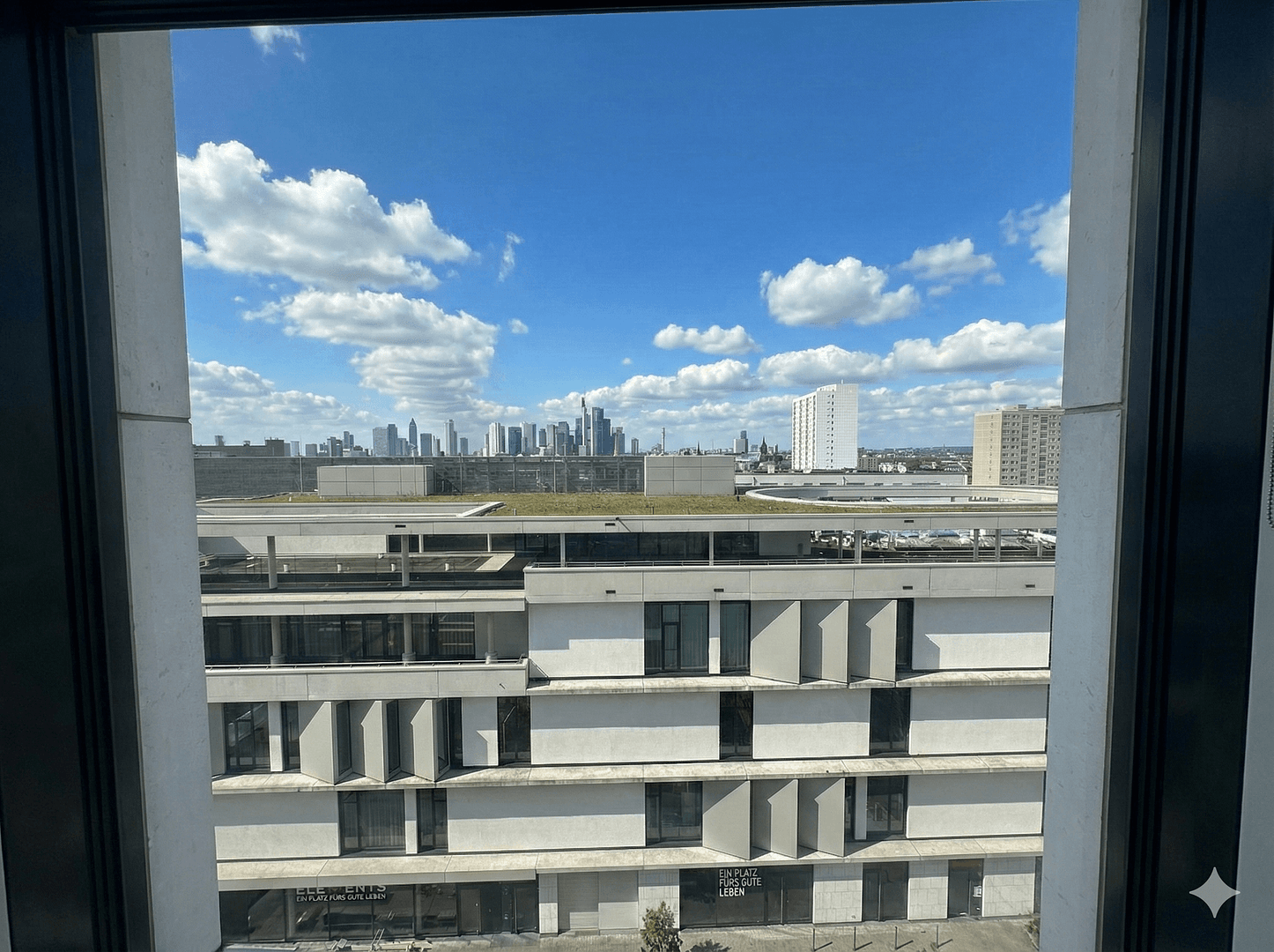 Prenájom bytu 2-izbový 70 m², Hainer Weg 80, Frankfurt, Hesensko Prenájom bytu 2-izbový 70 m², Hainer Weg 80, Frankfurt, Hesensko