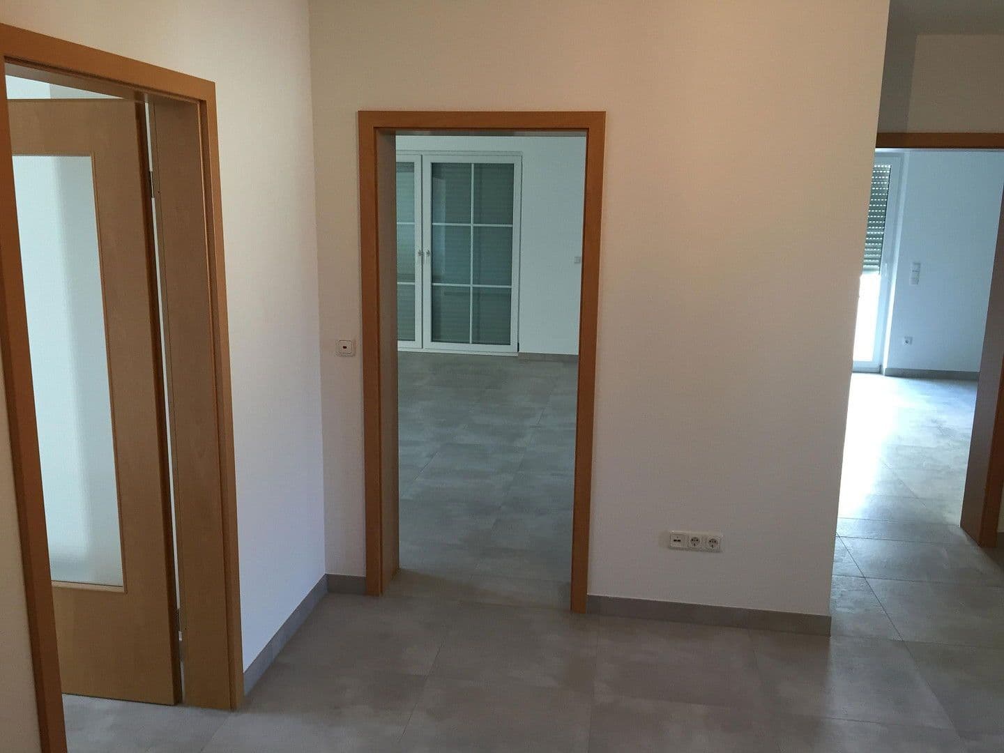 Prenájom bytu 3-izbový 115 m², Markt Schwaben, Bavorsko Prenájom bytu 3-izbový 115 m², Markt Schwaben, Bavorsko