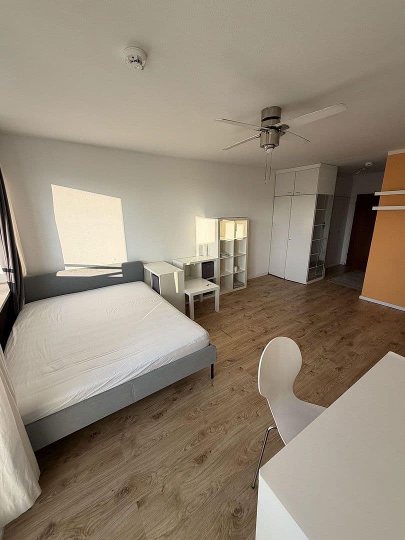 Prenájom bytu 1-izbový 32 m², Daphnestraße 32, München, Bavorsko Prenájom bytu 1-izbový 32 m², Daphnestraße 32, München, Bavorsko