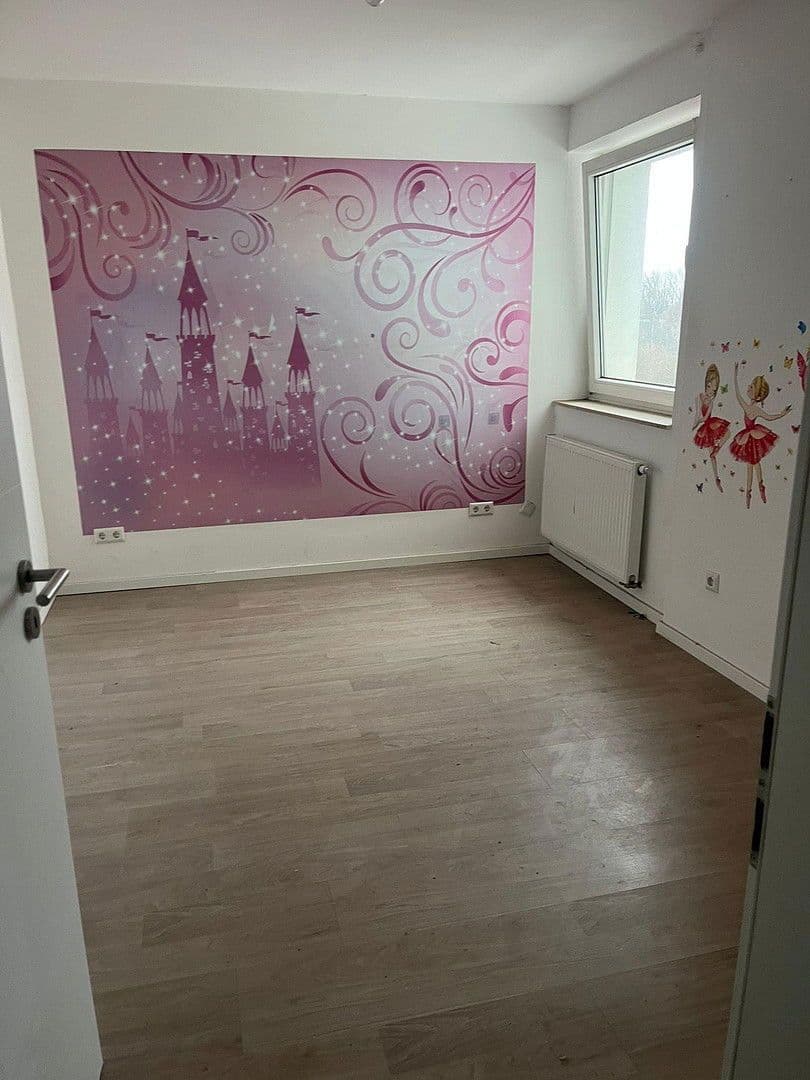 Prenájom bytu 3-izbový 83 m², Irisweg, Köln-Pesch, Severné Porýnie - Westfálsko Prenájom bytu 3-izbový 83 m², Irisweg, Köln-Pesch, Severné Porýnie - Westfálsko