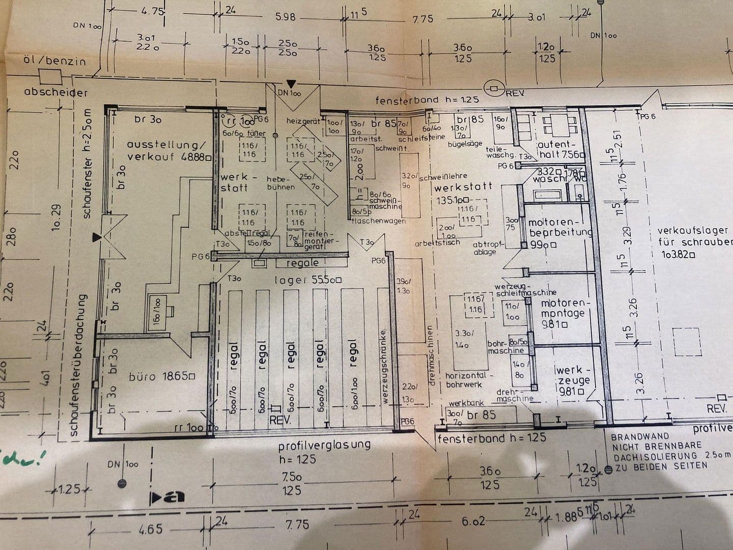 Predaj nebytového priestoru 2.400 m², Carl-Zeiss-Straße 16, Alsdorf, Severné Porýnie - Westfálsko Predaj nebytového priestoru 2.400 m², Carl-Zeiss-Straße 16, Alsdorf, Severné Porýnie - Westfálsko