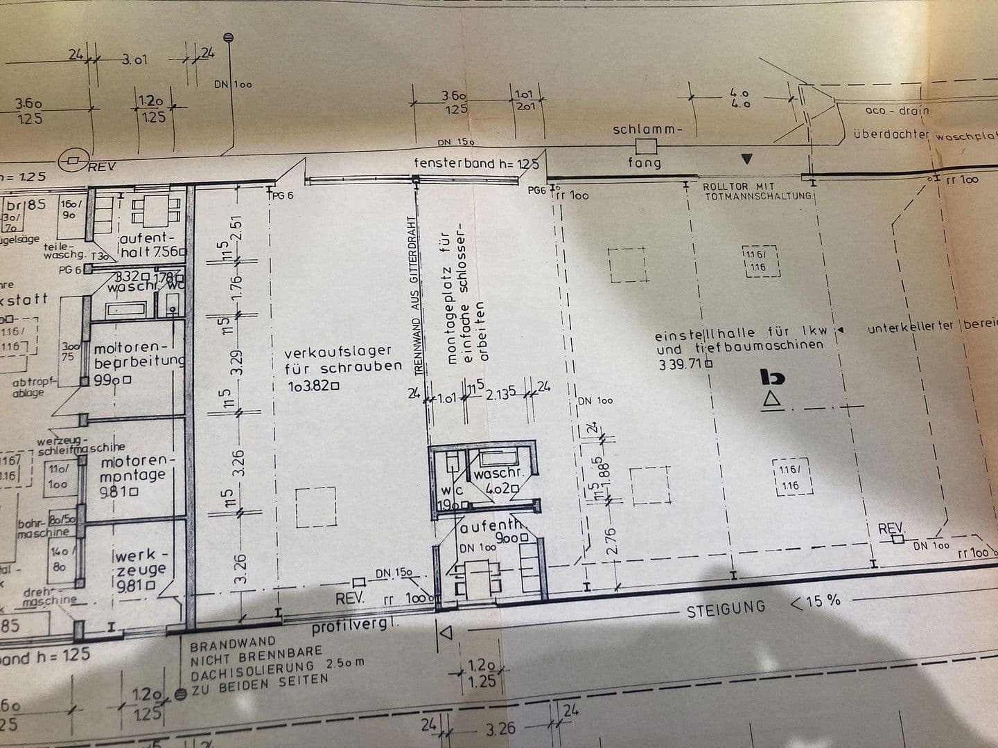 Predaj nebytového priestoru 2.400 m², Carl-Zeiss-Straße 16, Alsdorf, Severné Porýnie - Westfálsko Predaj nebytového priestoru 2.400 m², Carl-Zeiss-Straße 16, Alsdorf, Severné Porýnie - Westfálsko