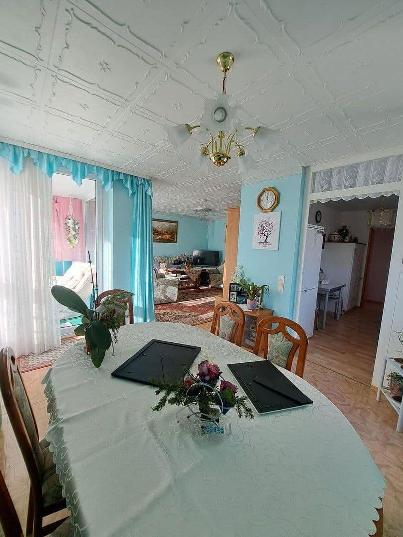 Predaj bytu 3-izbový 81 m², Schwäbisch Gmünd, Bádensko-Wurttembersko Predaj bytu 3-izbový 81 m², Schwäbisch Gmünd, Bádensko-Wurttembersko