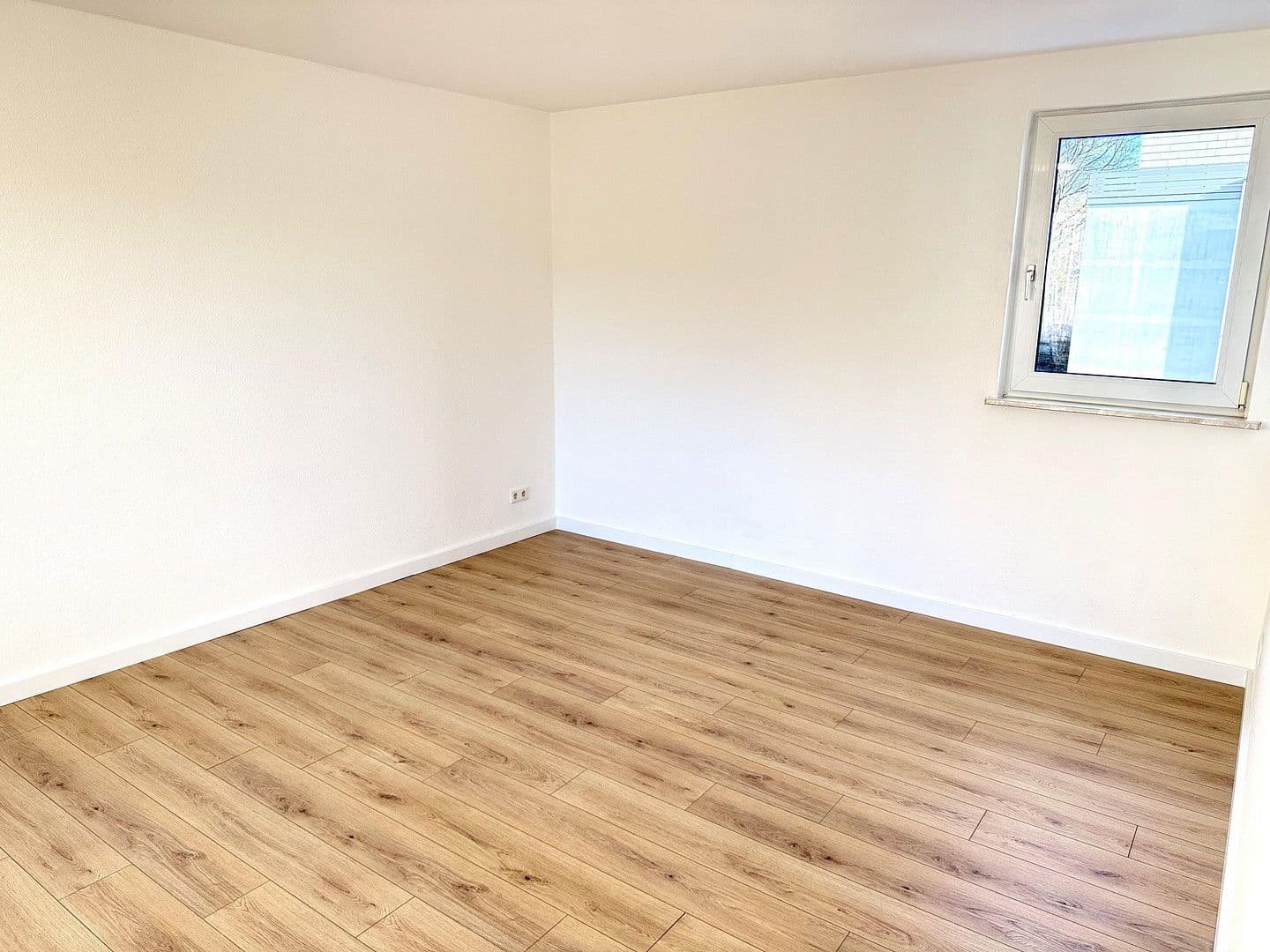 Prenájom bytu 1-izbový 45 m², Steinenfeld 41, Wuppertal, Severné Porýnie - Westfálsko Prenájom bytu 1-izbový 45 m², Steinenfeld 41, Wuppertal, Severné Porýnie - Westfálsko