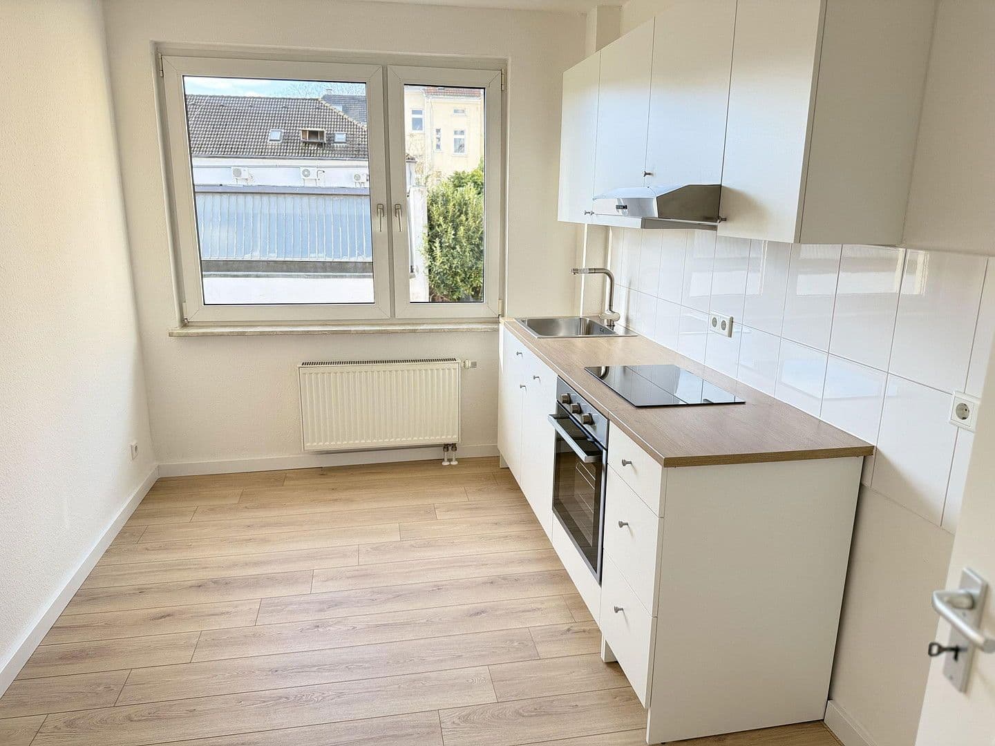 Prenájom bytu 1-izbový 45 m², Steinenfeld 41, Wuppertal, Severné Porýnie - Westfálsko Prenájom bytu 1-izbový 45 m², Steinenfeld 41, Wuppertal, Severné Porýnie - Westfálsko