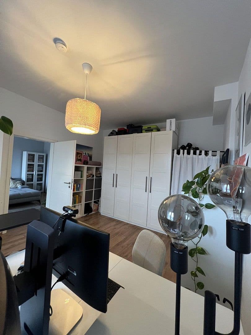 Prenájom bytu 3-izbový 75 m², Saarlandstraße 110, Dortmund, Severné Porýnie - Westfálsko Prenájom bytu 3-izbový 75 m², Saarlandstraße 110, Dortmund, Severné Porýnie - Westfálsko