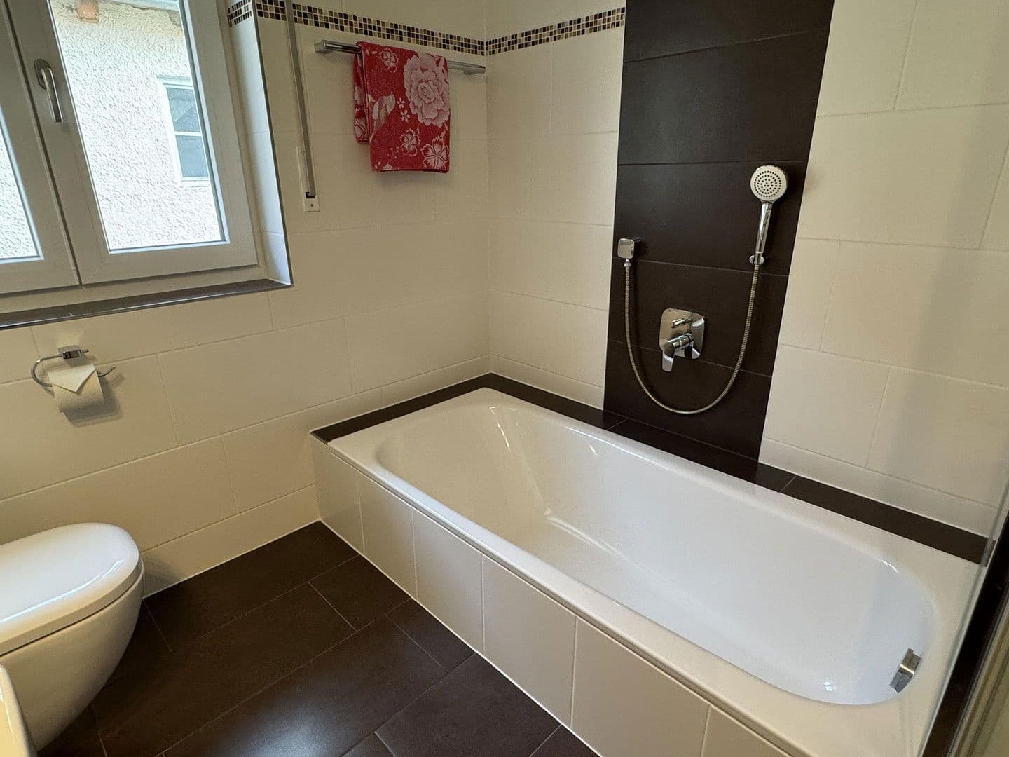 Predaj bytu 4-izbový 88 m², Aiglsbach, Bavorsko Predaj bytu 4-izbový 88 m², Aiglsbach, Bavorsko