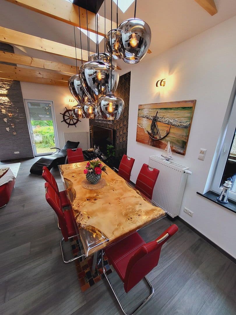 Predaj domu 100 m², pozemek 220 m², Freiligrathstrasse 290, Wilhelmshaven, Dolné Sasko Predaj domu 100 m², pozemek 220 m², Freiligrathstrasse 290, Wilhelmshaven, Dolné Sasko