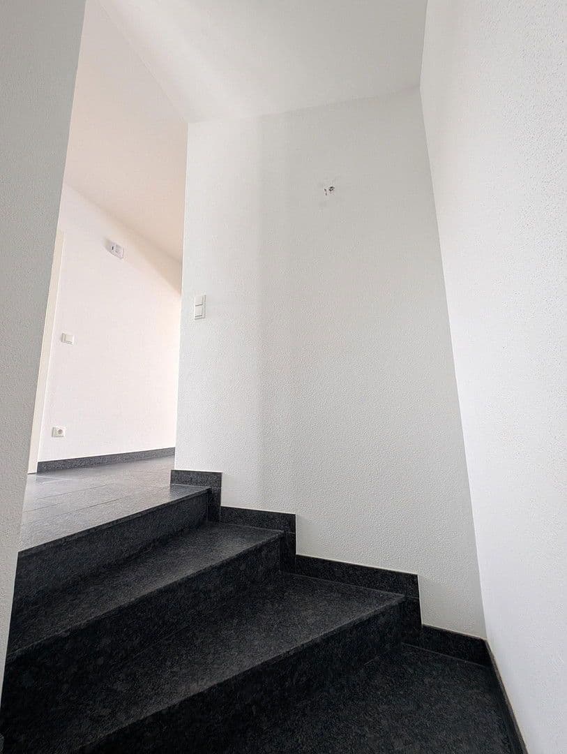 Predaj domu 165 m², pozemek 636 m², Eckfeld 4, Hagenheim, Bavorsko Predaj domu 165 m², pozemek 636 m², Eckfeld 4, Hagenheim, Bavorsko