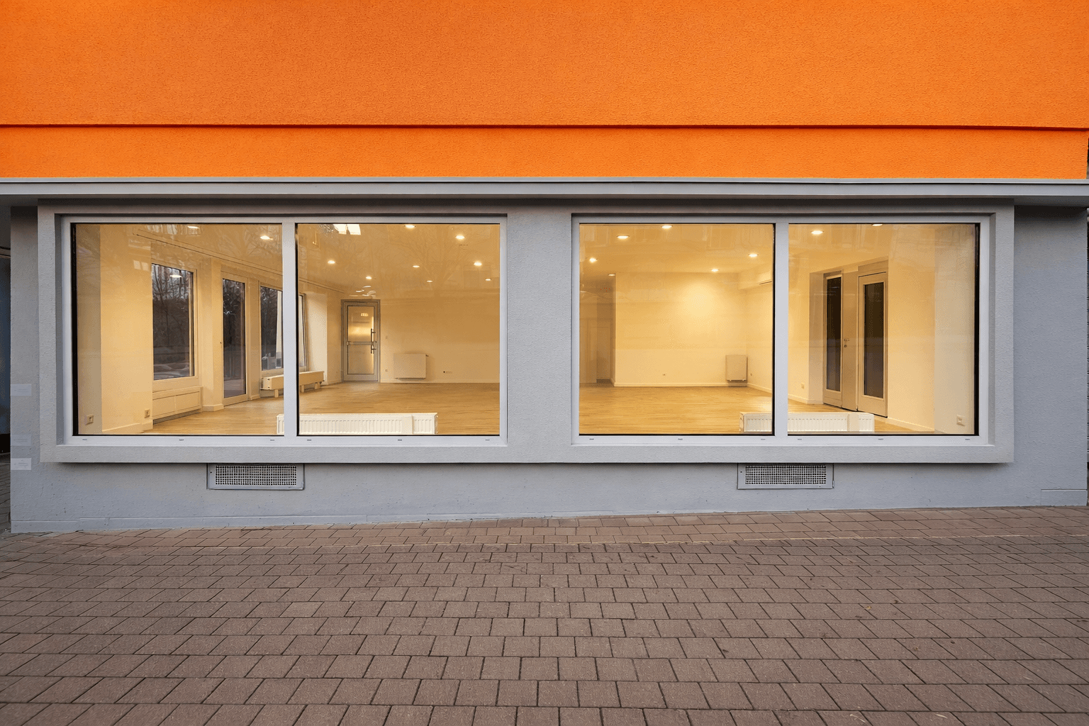 Prenájom kancelárie 80 m², Enzstraße 126, Pforzheim-Eutingen, Bádensko-Wurttembersko Prenájom kancelárie 80 m², Enzstraße 126, Pforzheim-Eutingen, Bádensko-Wurttembersko