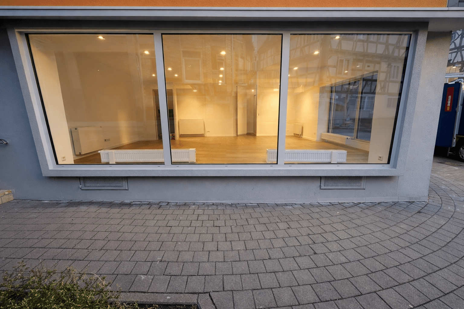 Prenájom kancelárie 80 m², Enzstraße 126, Pforzheim-Eutingen, Bádensko-Wurttembersko Prenájom kancelárie 80 m², Enzstraße 126, Pforzheim-Eutingen, Bádensko-Wurttembersko