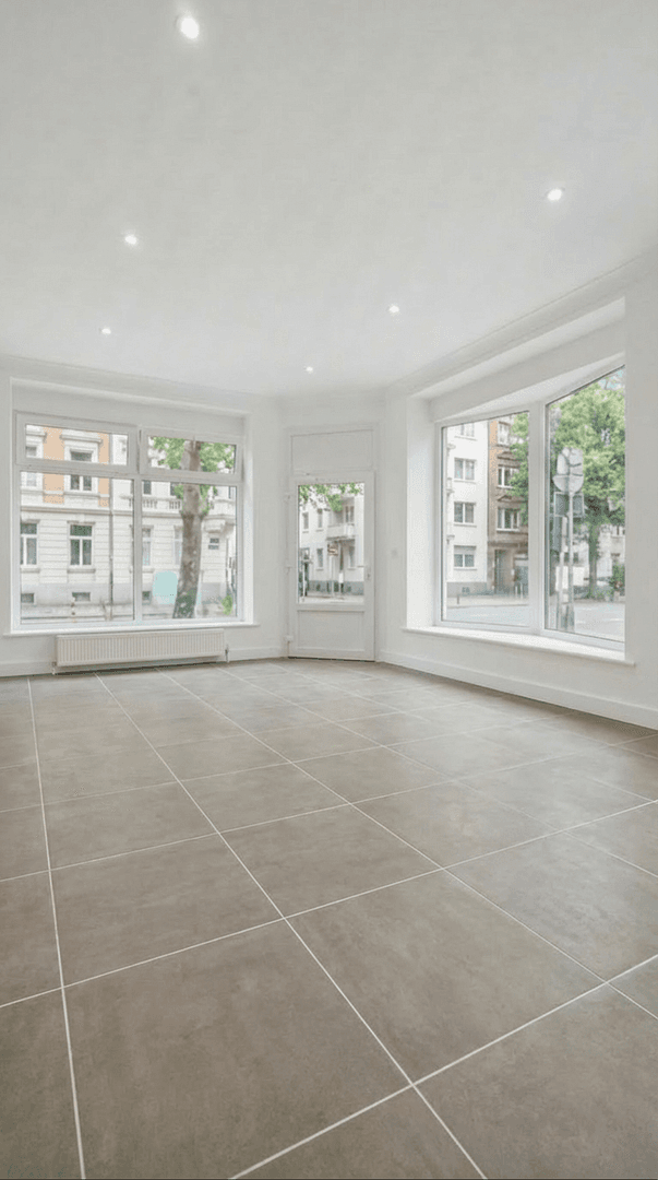 Prenájom nebytového priestoru 31 m², Bremen, Brémy Prenájom nebytového priestoru 31 m², Bremen, Brémy