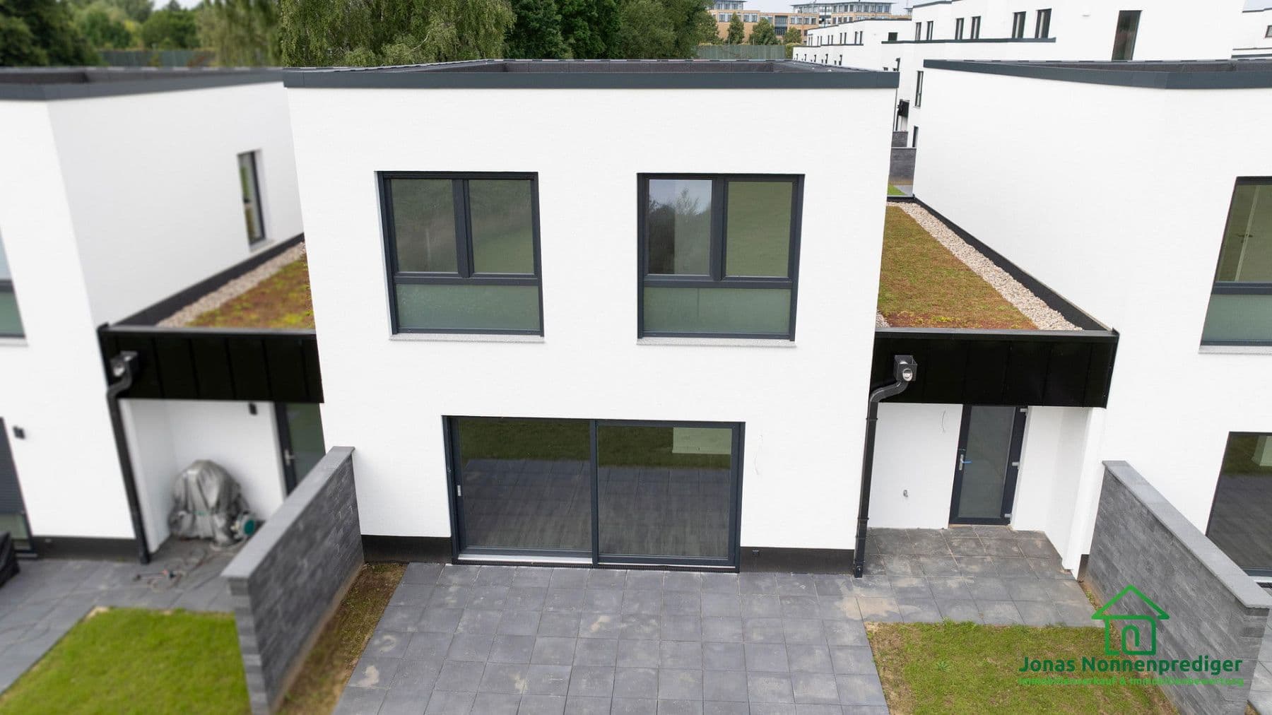 Predaj domu 104 m², pozemek 261 m², Kühls Acker 32, Schwerin, Meklenbursko-Predpomoransko Predaj domu 104 m², pozemek 261 m², Kühls Acker 32, Schwerin, Meklenbursko-Predpomoransko