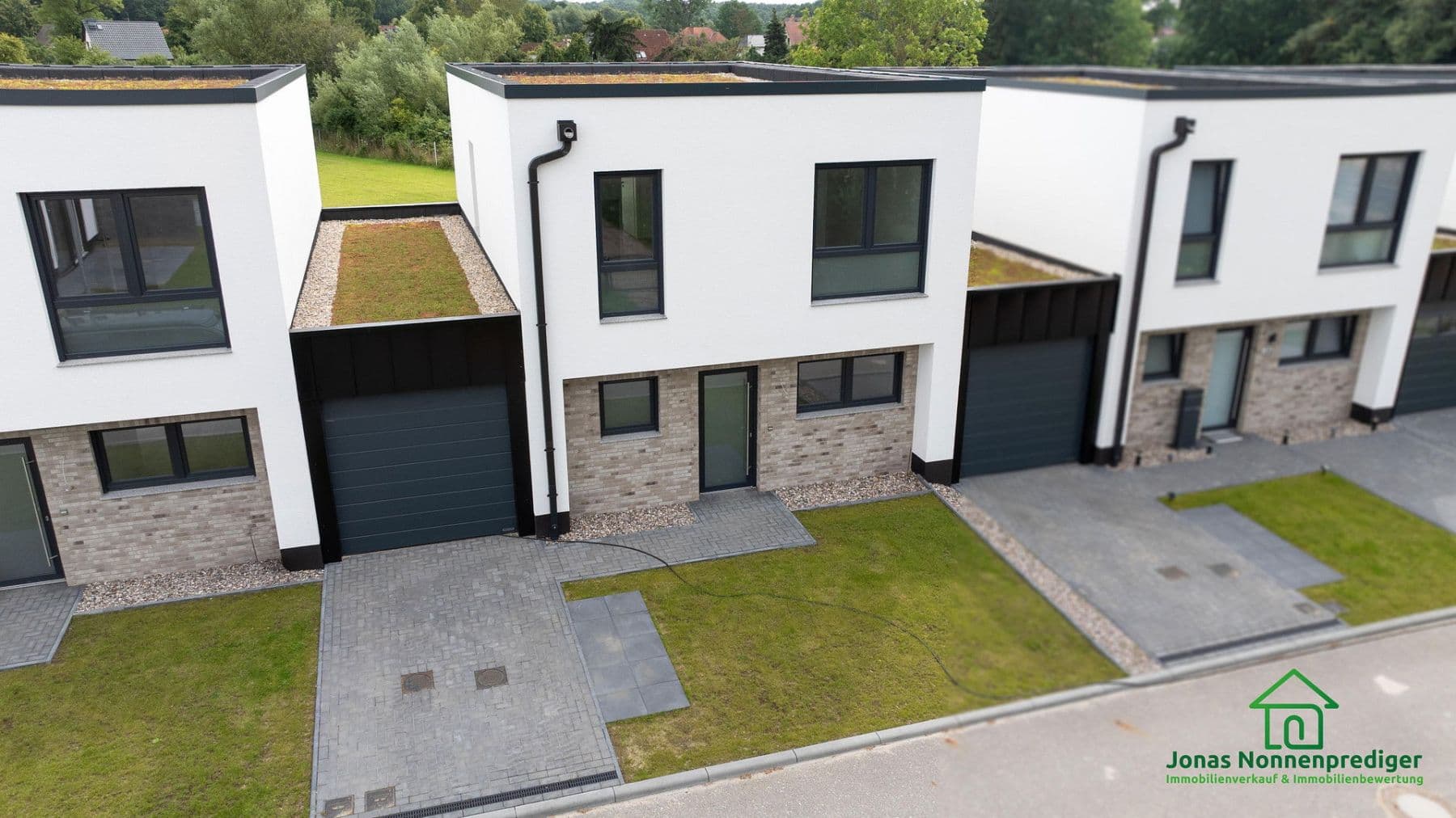 Predaj domu 104 m², pozemek 261 m², Kühls Acker 32, Schwerin, Meklenbursko-Predpomoransko Predaj domu 104 m², pozemek 261 m², Kühls Acker 32, Schwerin, Meklenbursko-Predpomoransko