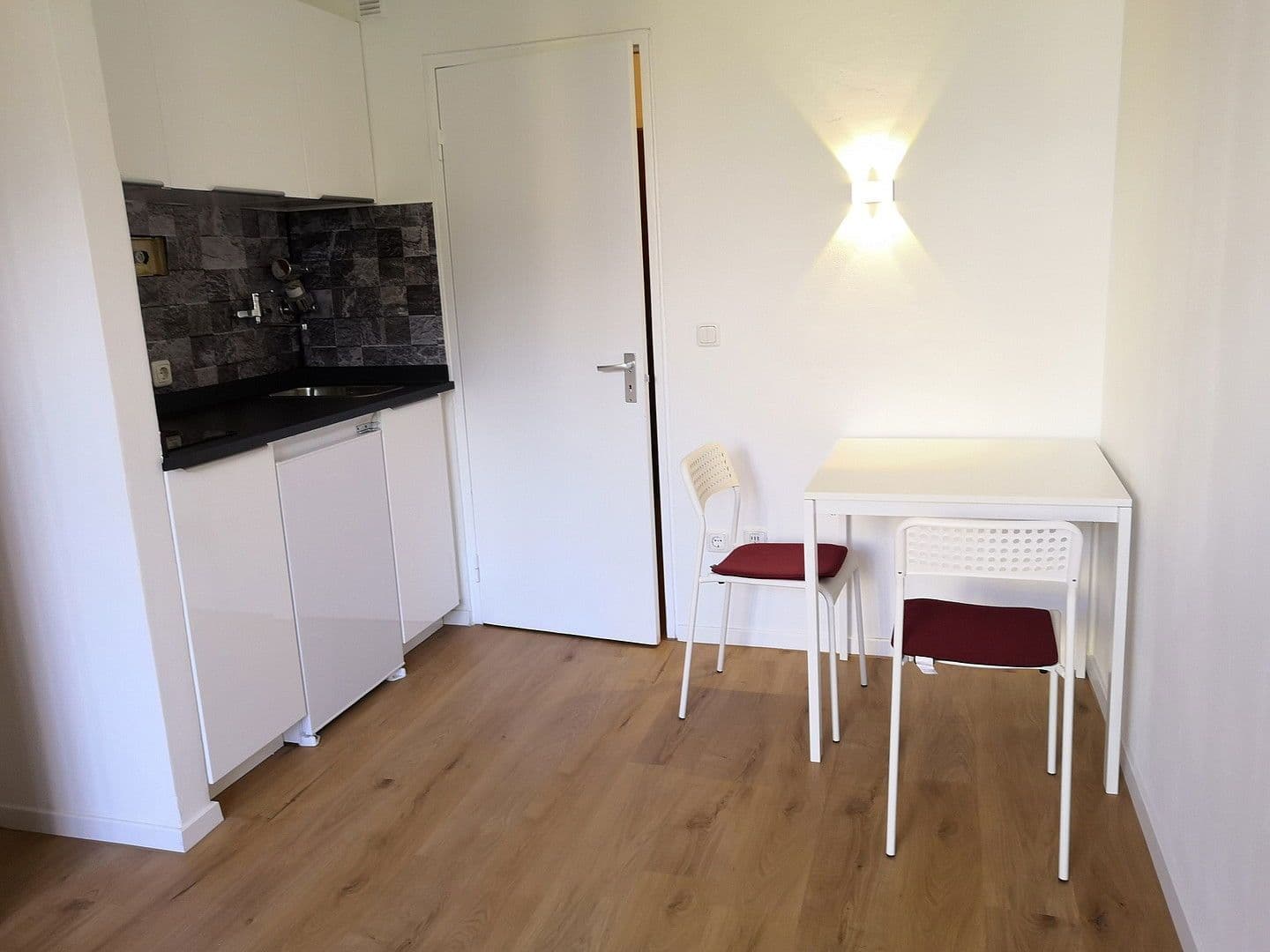 Prenájom bytu 1-izbový 23 m², Klagenfurter Str., München, Bavorsko Prenájom bytu 1-izbový 23 m², Klagenfurter Str., München, Bavorsko