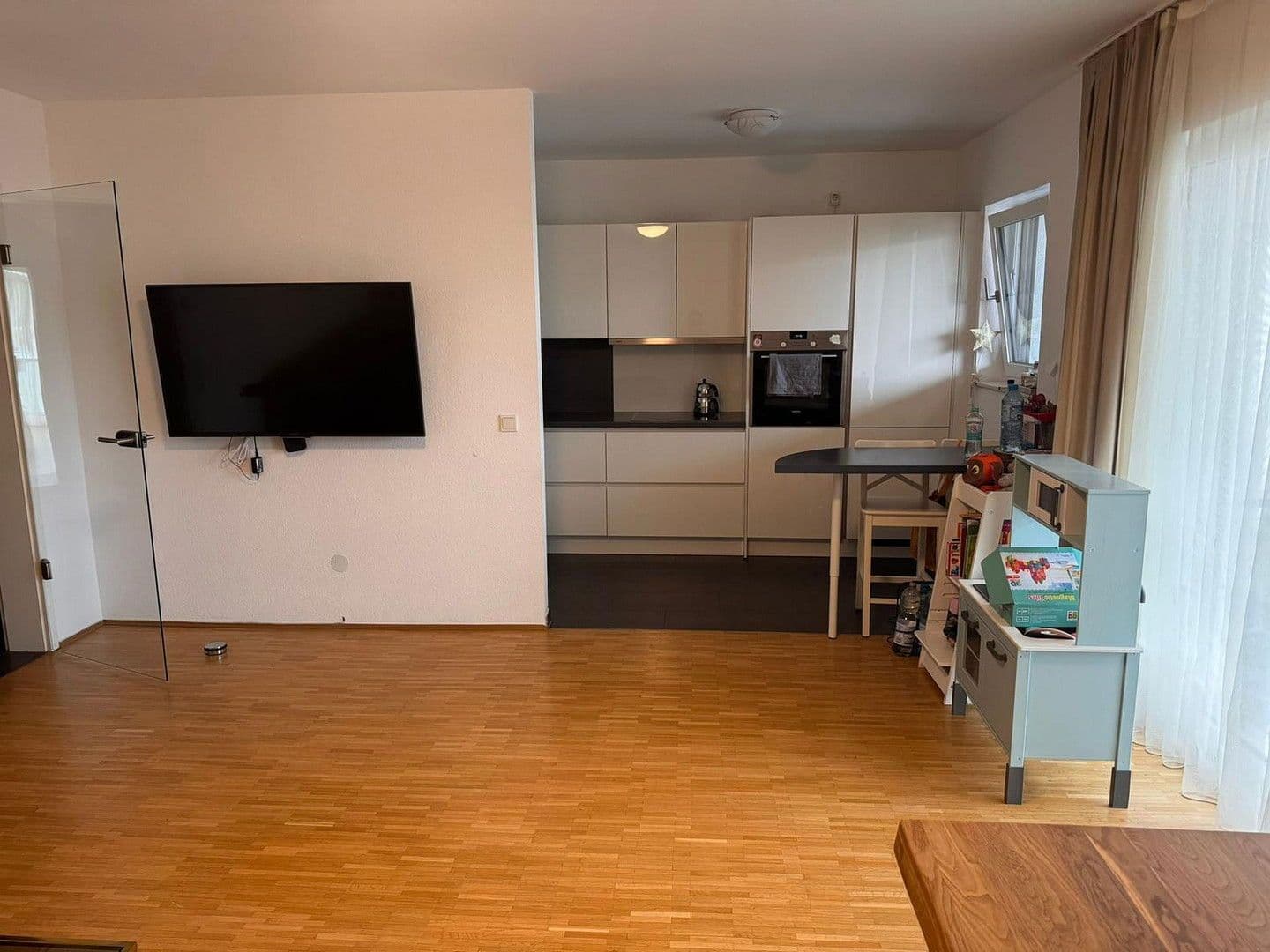 Prenájom bytu 3-izbový 88 m², Köln, Severné Porýnie - Westfálsko Prenájom bytu 3-izbový 88 m², Köln, Severné Porýnie - Westfálsko