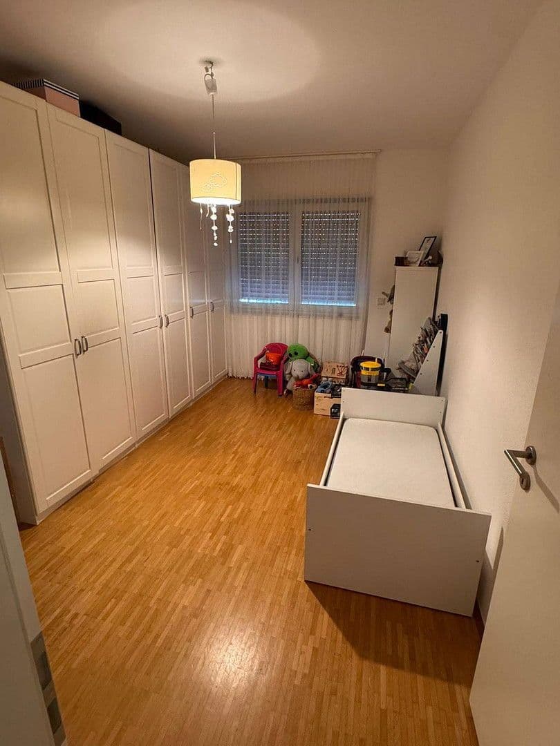 Prenájom bytu 3-izbový 88 m², Köln, Severné Porýnie - Westfálsko Prenájom bytu 3-izbový 88 m², Köln, Severné Porýnie - Westfálsko