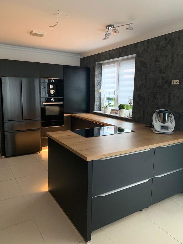 Predaj domu 367 m², pozemek 950 m², Hiddenhausen, Severné Porýnie - Westfálsko Predaj domu 367 m², pozemek 950 m², Hiddenhausen, Severné Porýnie - Westfálsko