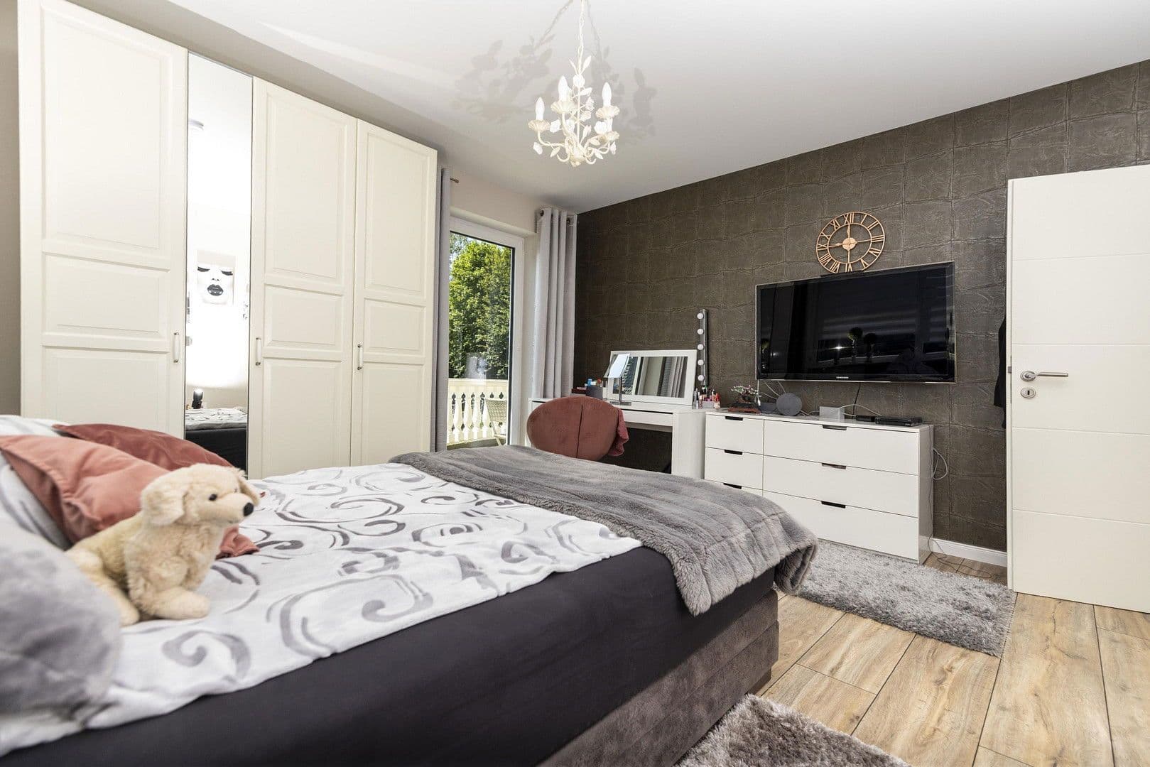 Predaj domu 367 m², pozemek 950 m², Hiddenhausen, Severné Porýnie - Westfálsko Predaj domu 367 m², pozemek 950 m², Hiddenhausen, Severné Porýnie - Westfálsko