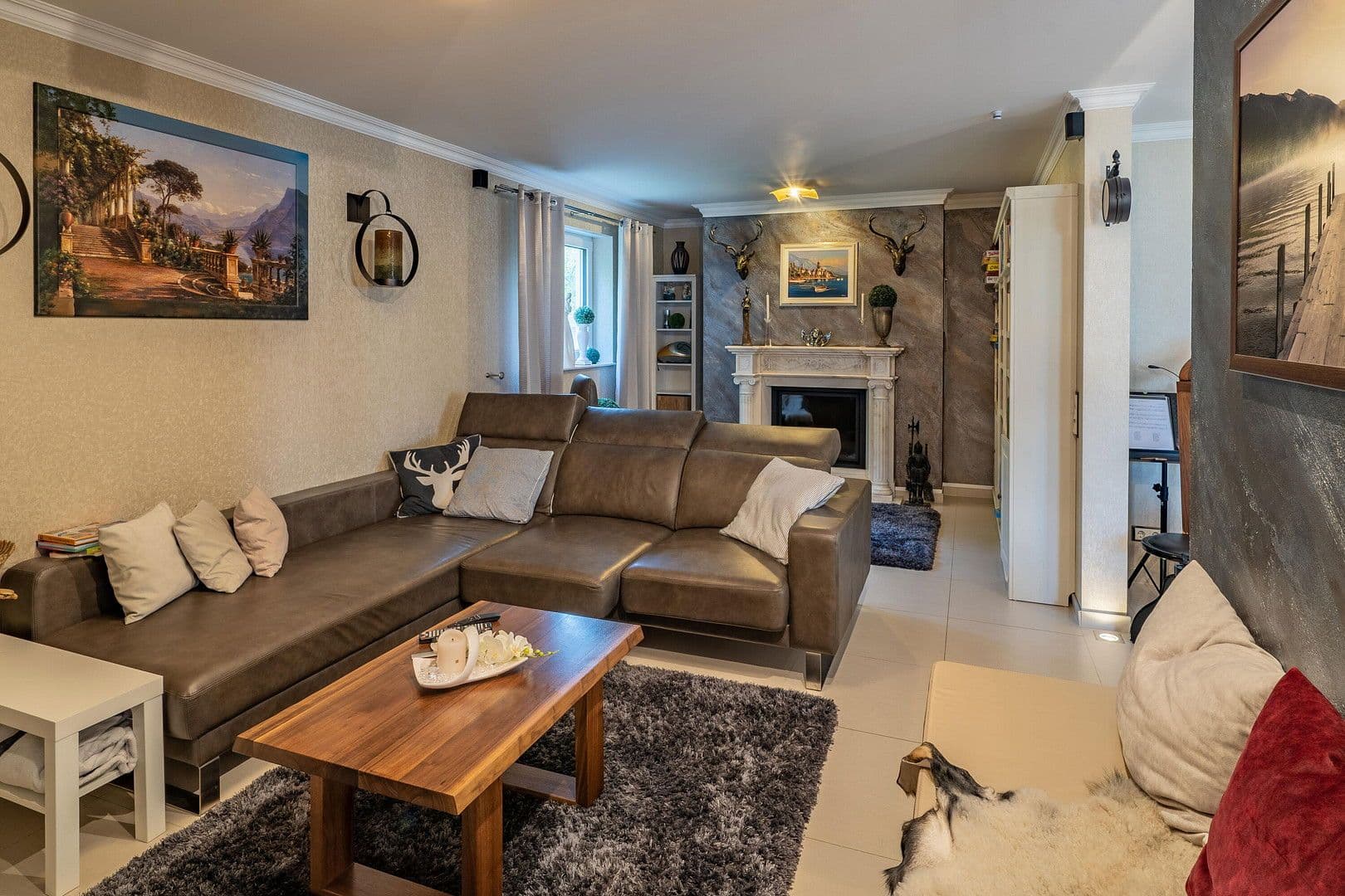 Predaj domu 367 m², pozemek 950 m², Hiddenhausen, Severné Porýnie - Westfálsko Predaj domu 367 m², pozemek 950 m², Hiddenhausen, Severné Porýnie - Westfálsko