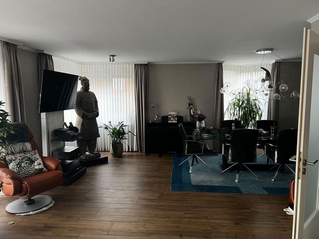 Predaj domu 194 m², pozemek 480 m², Langenhagen, Dolné Sasko Predaj domu 194 m², pozemek 480 m², Langenhagen, Dolné Sasko