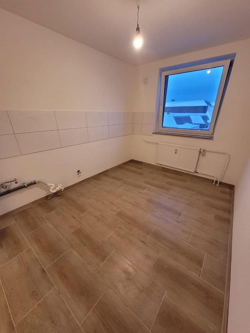 Predaj bytu 4-izbový 100 m², Hannover, Dolné Sasko Predaj bytu 4-izbový 100 m², Hannover, Dolné Sasko