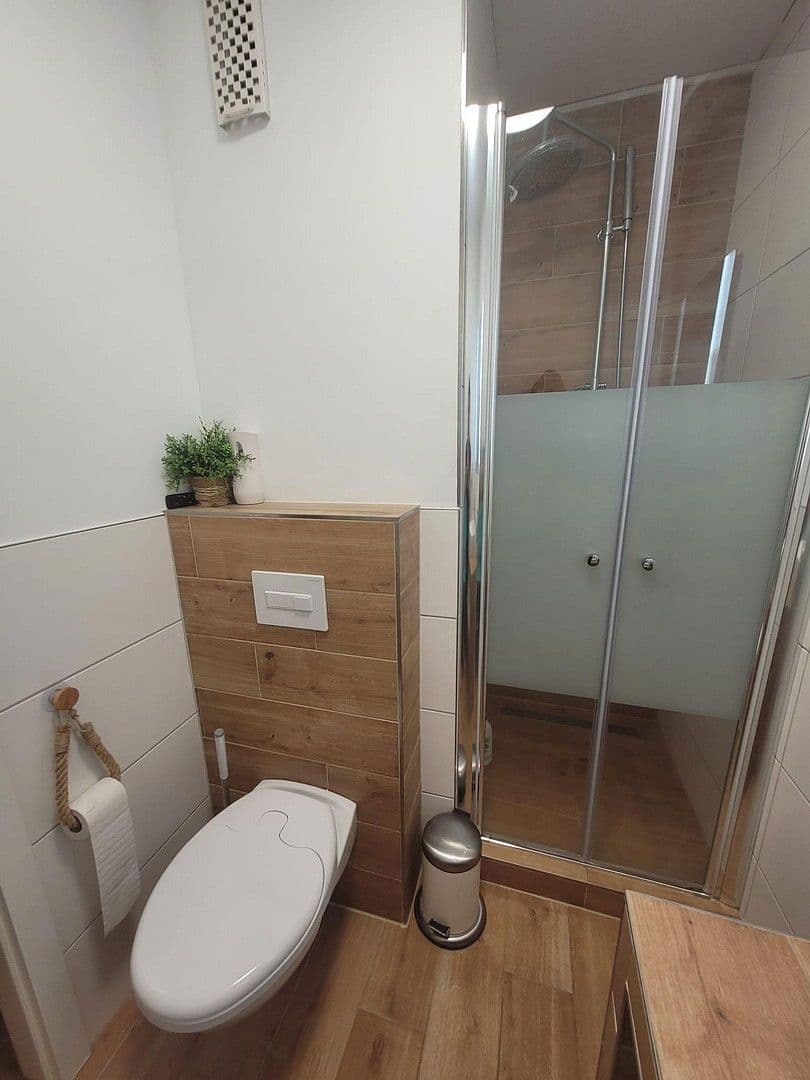 Predaj bytu 4-izbový 100 m², Hannover, Dolné Sasko Predaj bytu 4-izbový 100 m², Hannover, Dolné Sasko