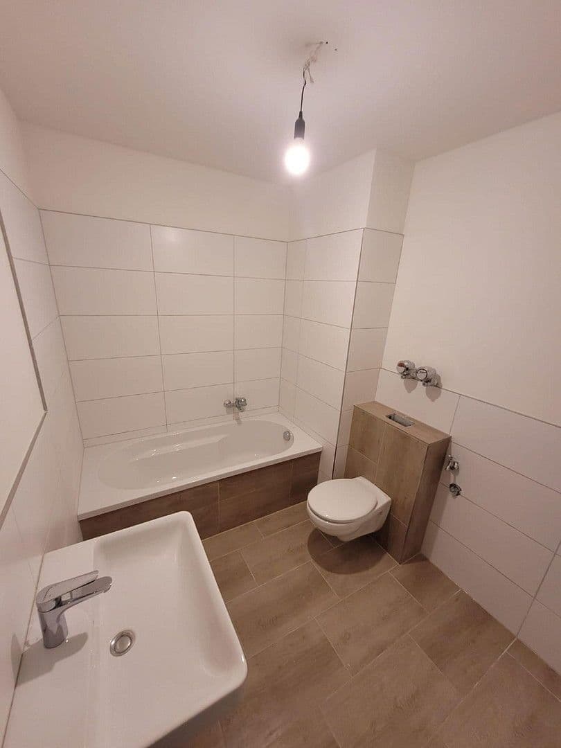 Predaj bytu 4-izbový 100 m², Hannover, Dolné Sasko Predaj bytu 4-izbový 100 m², Hannover, Dolné Sasko