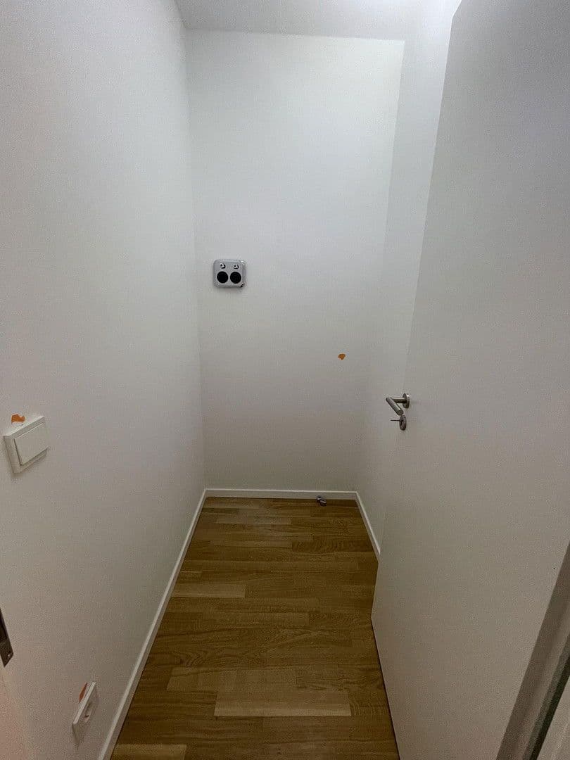 Prenájom bytu 4-izbový 93 m², Torgauer Str. 44a, Leipzig, Sasko Prenájom bytu 4-izbový 93 m², Torgauer Str. 44a, Leipzig, Sasko