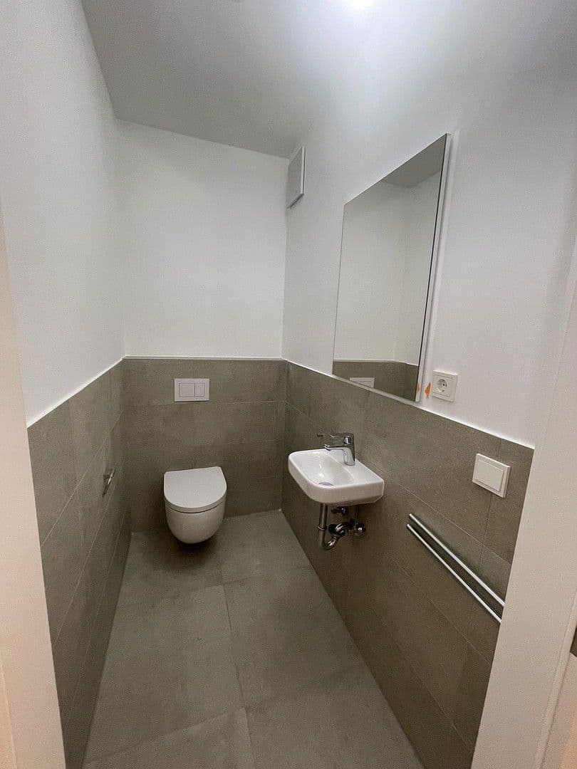 Prenájom bytu 4-izbový 93 m², Torgauer Str. 44a, Leipzig, Sasko Prenájom bytu 4-izbový 93 m², Torgauer Str. 44a, Leipzig, Sasko