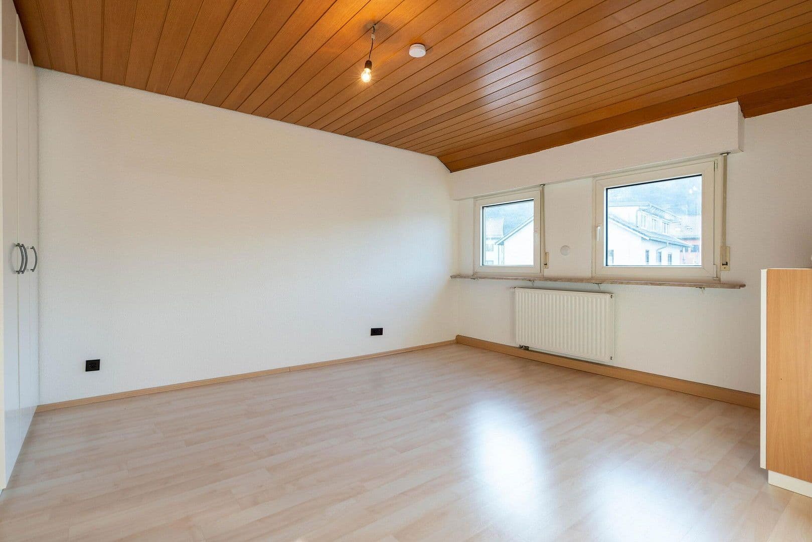 Predaj domu 180 m², pozemek 1.046 m², Birkenstraße 11, Lorch, Bádensko-Wurttembersko Predaj domu 180 m², pozemek 1.046 m², Birkenstraße 11, Lorch, Bádensko-Wurttembersko