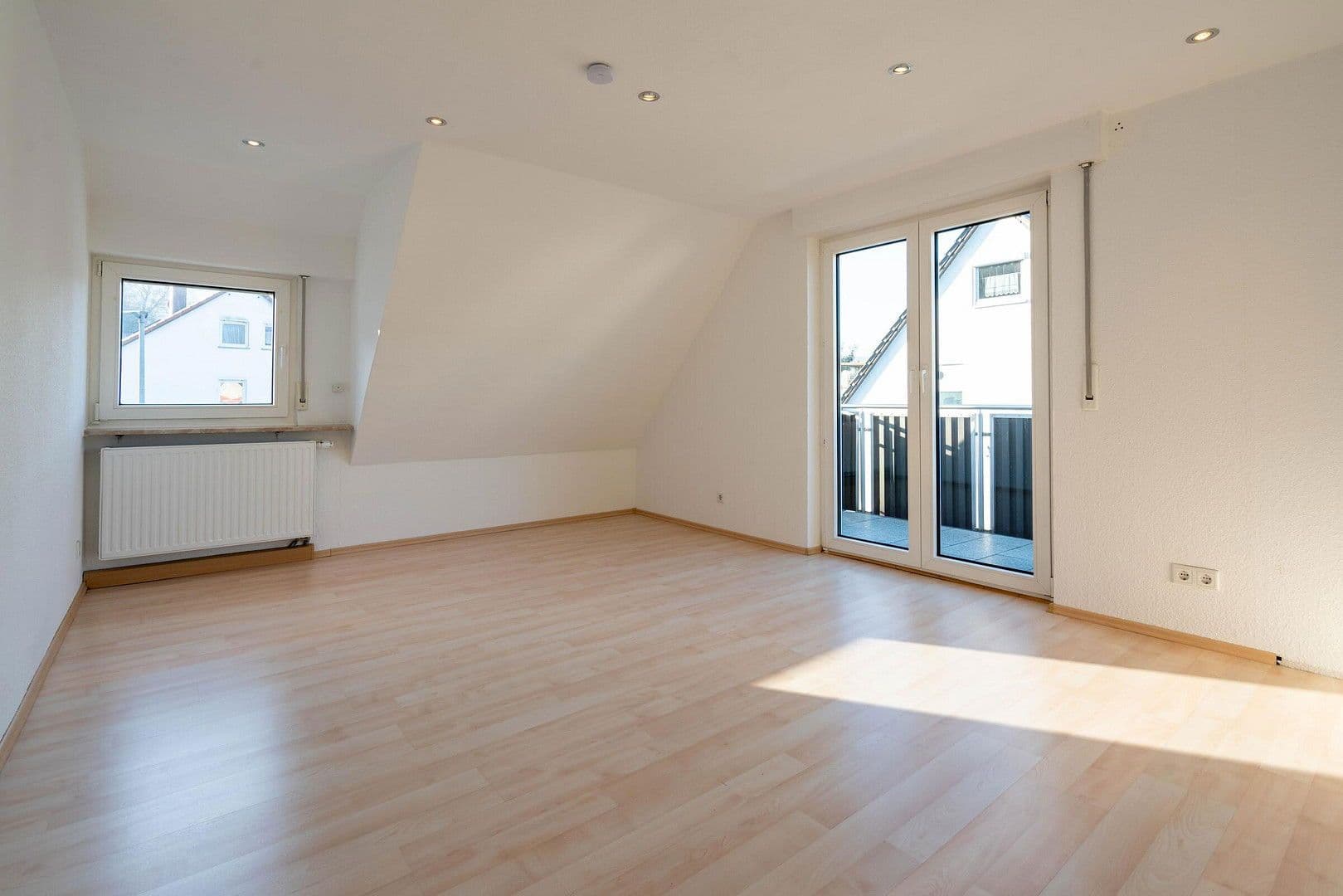 Predaj domu 180 m², pozemek 1.046 m², Birkenstraße 11, Lorch, Bádensko-Wurttembersko Predaj domu 180 m², pozemek 1.046 m², Birkenstraße 11, Lorch, Bádensko-Wurttembersko