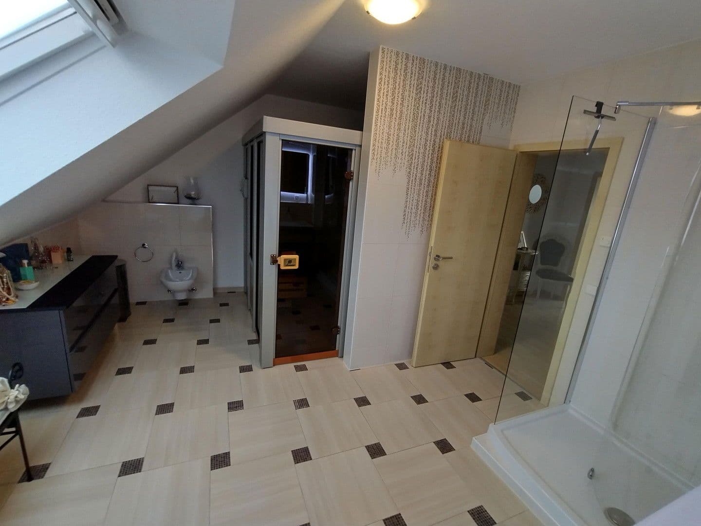 Predaj domu 220 m², pozemek 304 m², Kalkofenstr, 5, Umkirch, Bádensko-Wurttembersko Predaj domu 220 m², pozemek 304 m², Kalkofenstr, 5, Umkirch, Bádensko-Wurttembersko