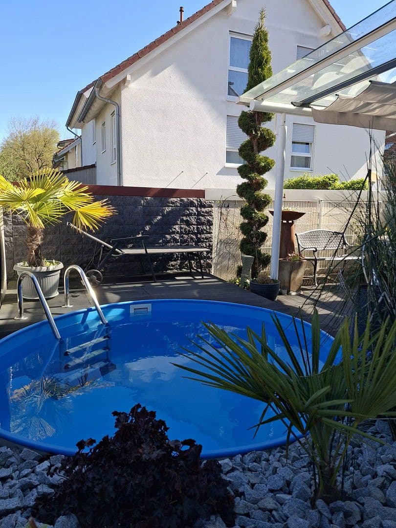 Predaj domu 220 m², pozemek 304 m², Kalkofenstr, 5, Umkirch, Bádensko-Wurttembersko Predaj domu 220 m², pozemek 304 m², Kalkofenstr, 5, Umkirch, Bádensko-Wurttembersko