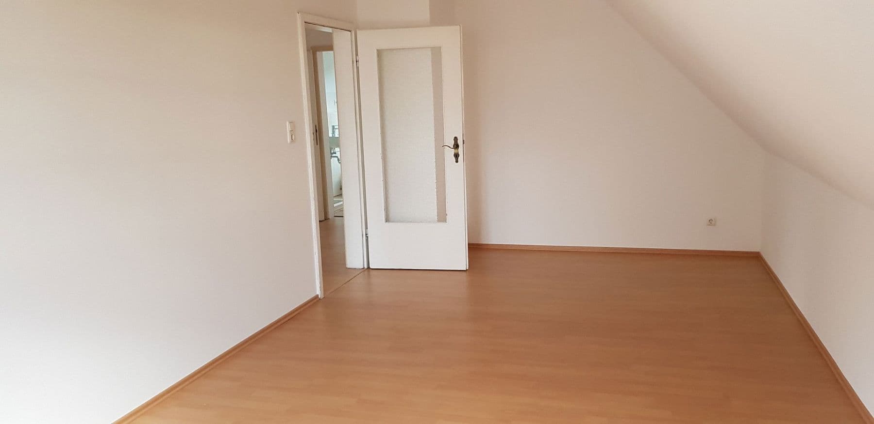 Prenájom bytu 2-izbový 65 m², Osterrönfeld, Šlezvicko-Holštajnsko Prenájom bytu 2-izbový 65 m², Osterrönfeld, Šlezvicko-Holštajnsko