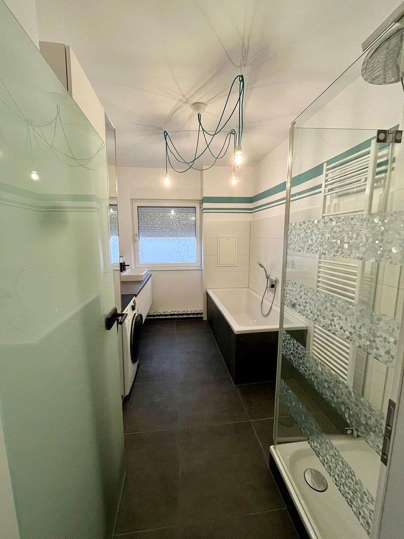 Prenájom bytu 2-izbový 63 m², Stuttgart, Bádensko-Wurttembersko Prenájom bytu 2-izbový 63 m², Stuttgart, Bádensko-Wurttembersko