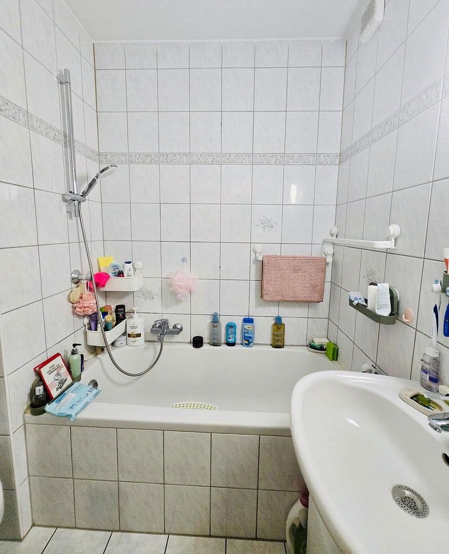 Predaj bytu 3-izbový 59 m², Ratingen, Severné Porýnie - Westfálsko Predaj bytu 3-izbový 59 m², Ratingen, Severné Porýnie - Westfálsko