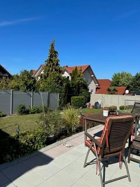 Prenájom domu 180 m², pozemek 518 m², Wallertheim, Porýnie-Falcko Prenájom domu 180 m², pozemek 518 m², Wallertheim, Porýnie-Falcko