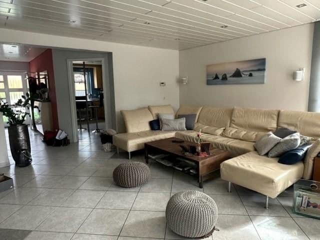 Prenájom domu 180 m², pozemek 518 m², Wallertheim, Porýnie-Falcko Prenájom domu 180 m², pozemek 518 m², Wallertheim, Porýnie-Falcko