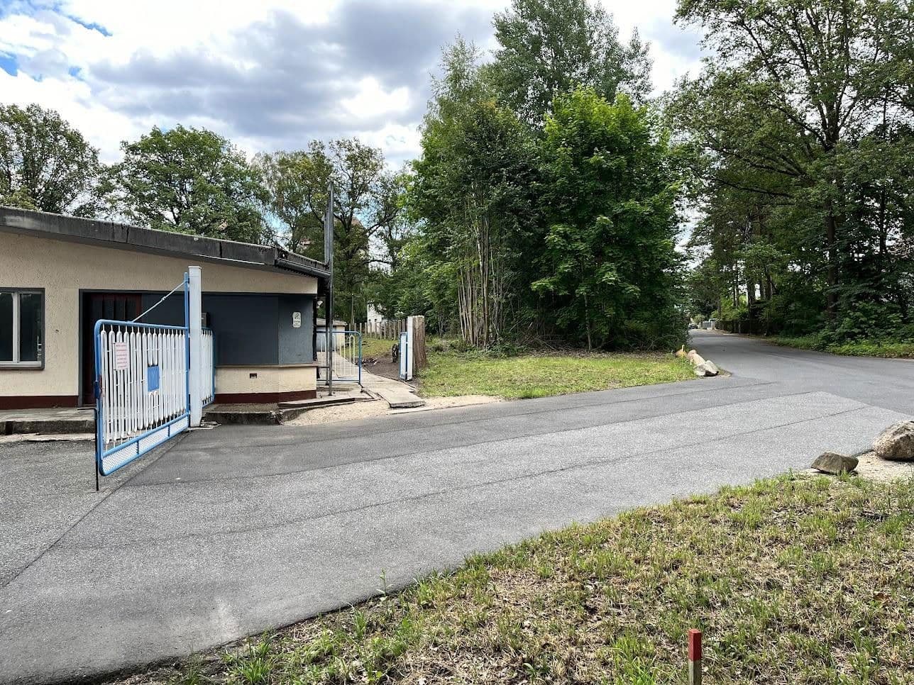 Predaj nebytového priestoru 9.536 m², Niesky, Sasko Predaj nebytového priestoru 9.536 m², Niesky, Sasko